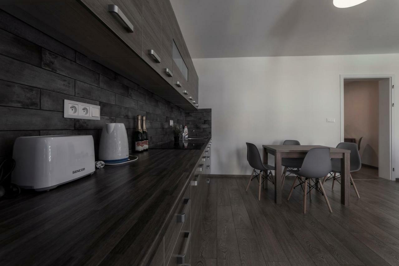 Hostel Homer Liben ปราก ภายนอก รูปภาพ